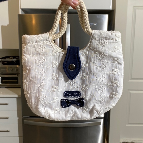 Tommy Hilfiger Lace Bag Small White with Rope handles Brand New Never been used - Picture 8 of 13